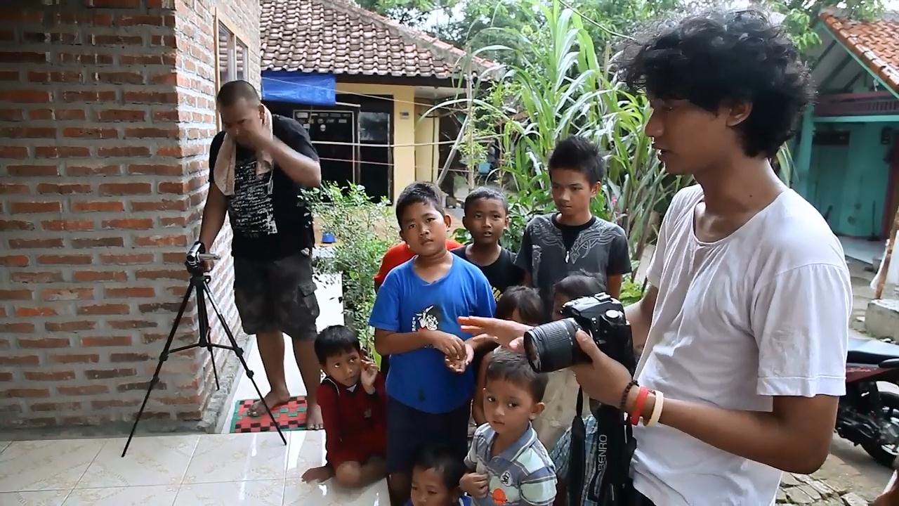Dokumentasi Worshop Tiedye.mp4_snapshot_02.17_[2015.12.22_13.11.26]